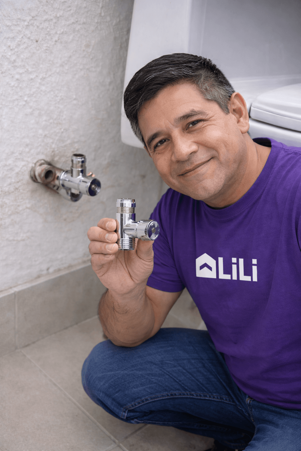 Cambio de Llave Angular de WC Cambio de Llave Angular de WC