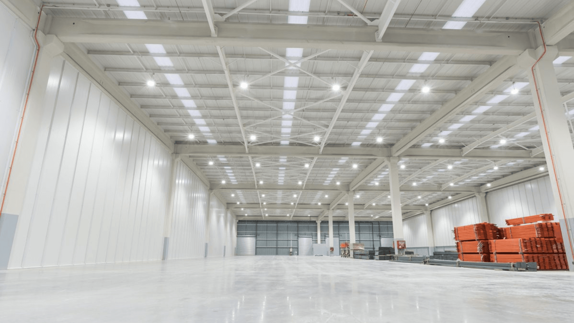 Iluminación Industrial LED en Chile: Guía Completa para un Entorno Seguro y Productivo